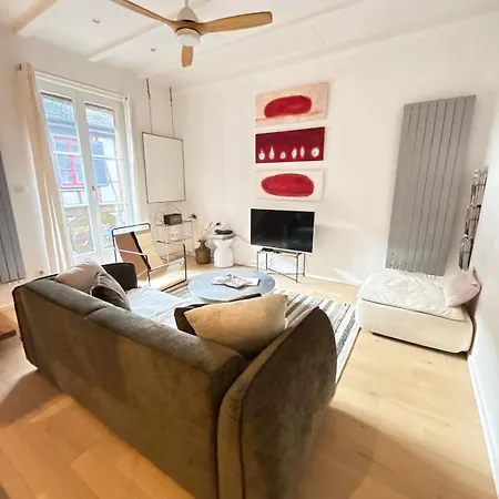 Historic Center Charming Duplex With Garage